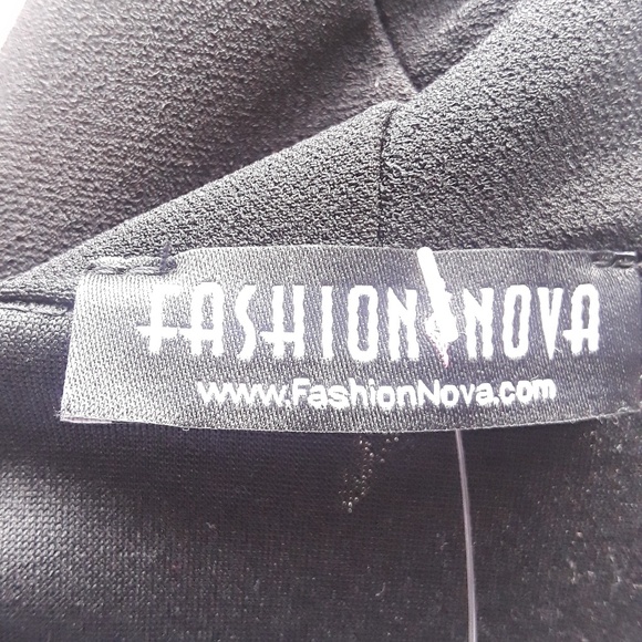 Fashion Nova The Black Great Escape Jacket Cape 3X - Picture 6 of 8